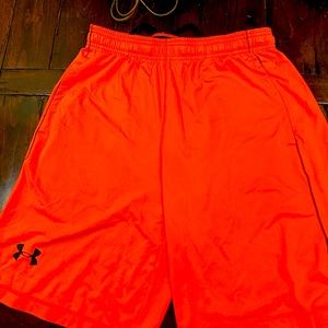 Under Armour Mens M shorts